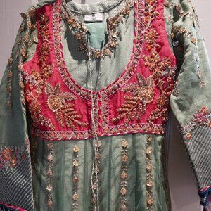BRAND NEW Heavy Embroided Flare Dress - UNWORN - Malhaar - Size Small